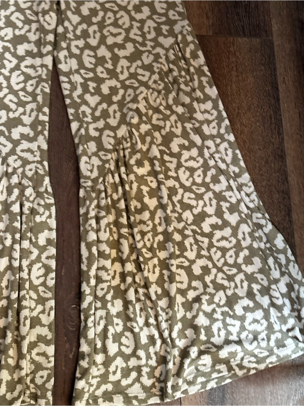 Ces Femme Olive and Cream Animal-Print Wide Leg Pants - Picture 4 of 6